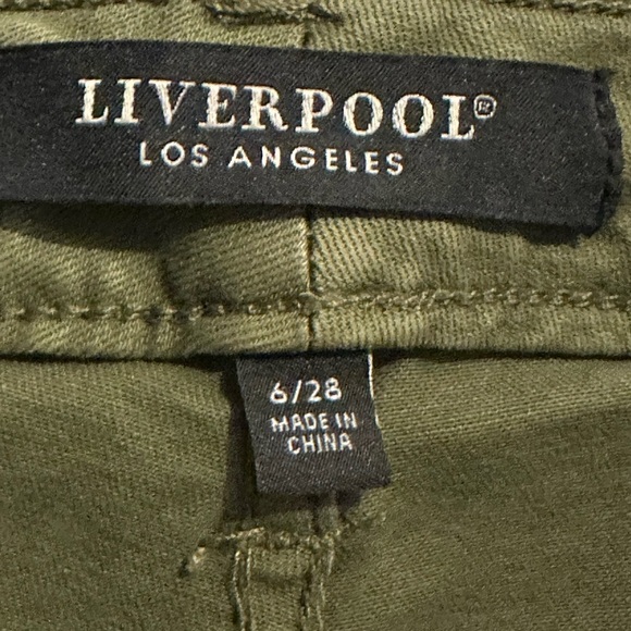 NEW Liverpool Los Angeles
Hannah Mid Rise Flare Leg Jeans in Spanish Olive - Picture 11 of 16